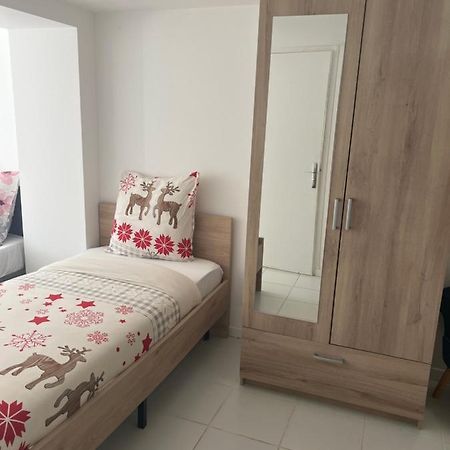 Chaudari Guest House Палезо Экстерьер фото