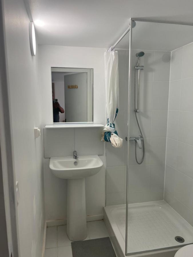 Chaudari Guest House Палезо Экстерьер фото